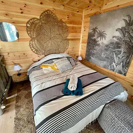 Les Cabanons De L'ouille Camping *