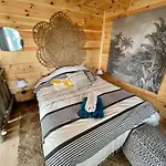 Les Cabanons De L'ouille Campingplatz *