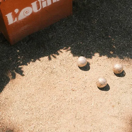 Les Cabanons De L'ouille 营地 *