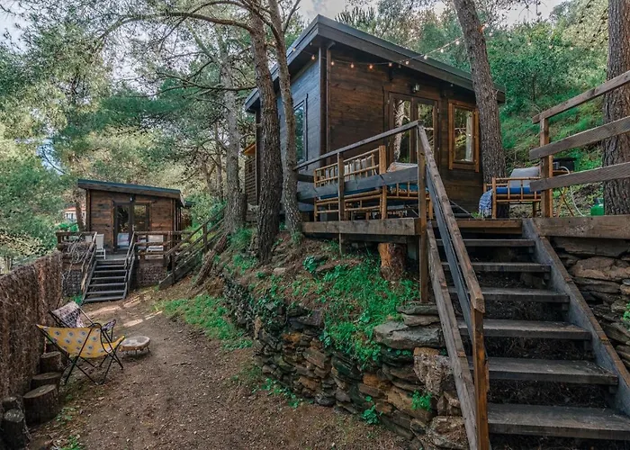 Les Cabanons De L'ouille Camping Collioure