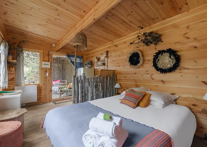 Les Cabanons De L'ouille Camping