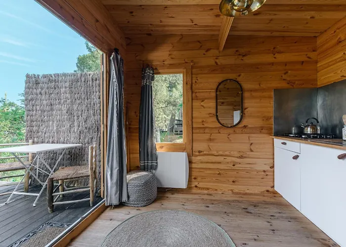 Les Cabanons De L'ouille Camping