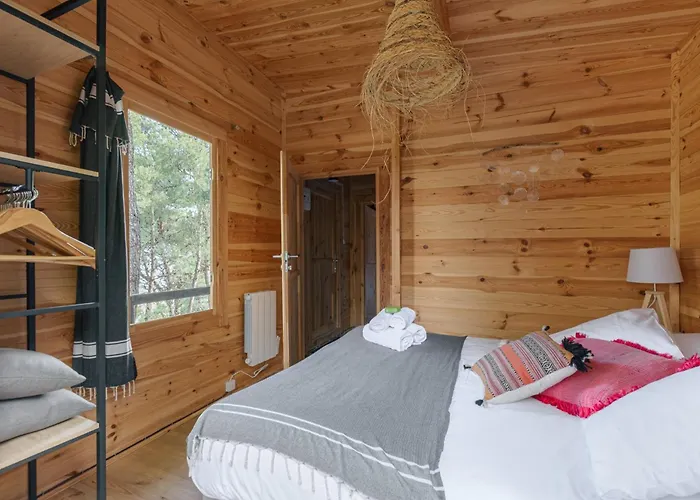 Les Cabanons De L'ouille Camping *