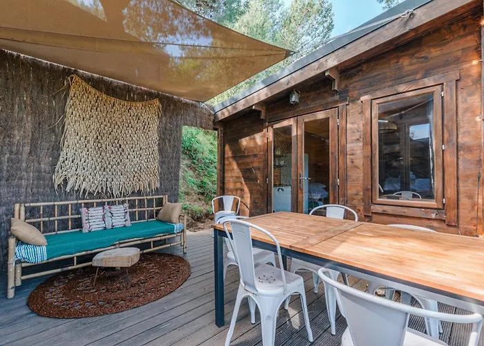 Les Cabanons De L'ouille Camping *