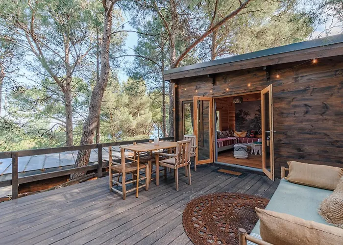 Les Cabanons De L'ouille Camping