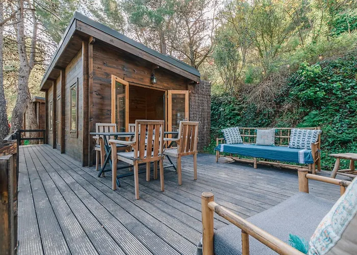 Les Cabanons De L'ouille Camping *