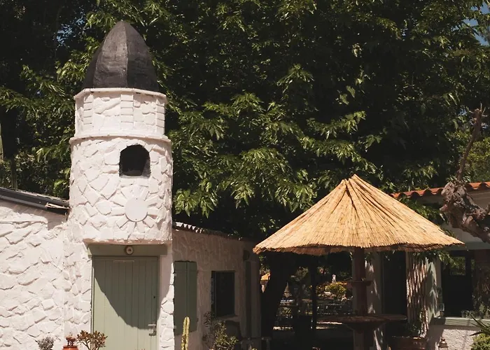 Les Cabanons De L'ouille Parque de Campismo *